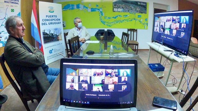 Puertos entrerrianos se complementan con Paysandú y Fray Bentos de la República Oriental del Uruguay