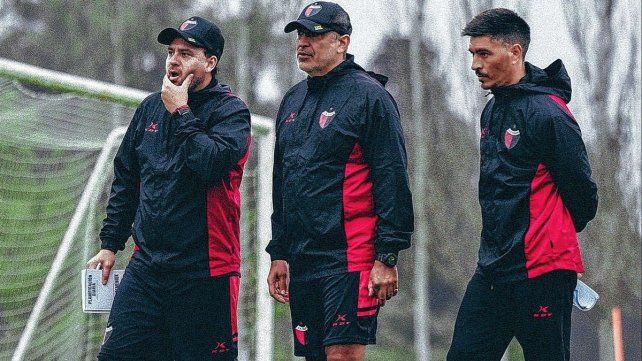 Iván Delfino llevó adelante su segunda práctica como DT de Colón.