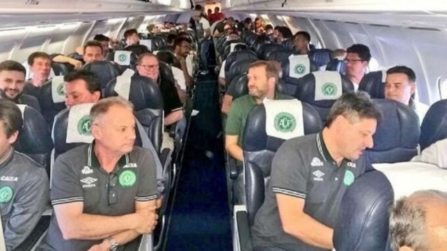 El plantel de Chapecoense que disputaba la Copa Sudamericana