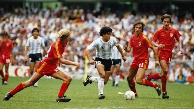 Los argentinos esperan celebrar como en México 86 y no sufrir como en España 82