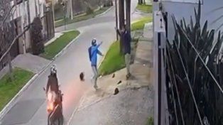 Quilmes: le robaron la moto y, un minuto después, quisieron asaltarlo de nuevo