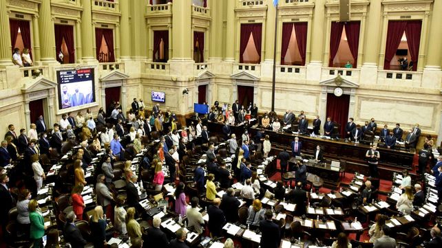 Tras la ratificación de Alberto y Cristina en la Plaza, el Congreso se prepara para otro verano sin tregua