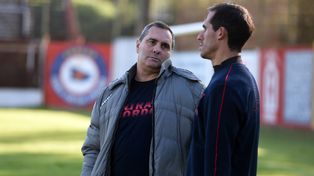 Unidos por el charrúa. Edgardo Malvestiti y Paulo Killer dialogan y buscan la manera de volver a la victoria ante Atlas.