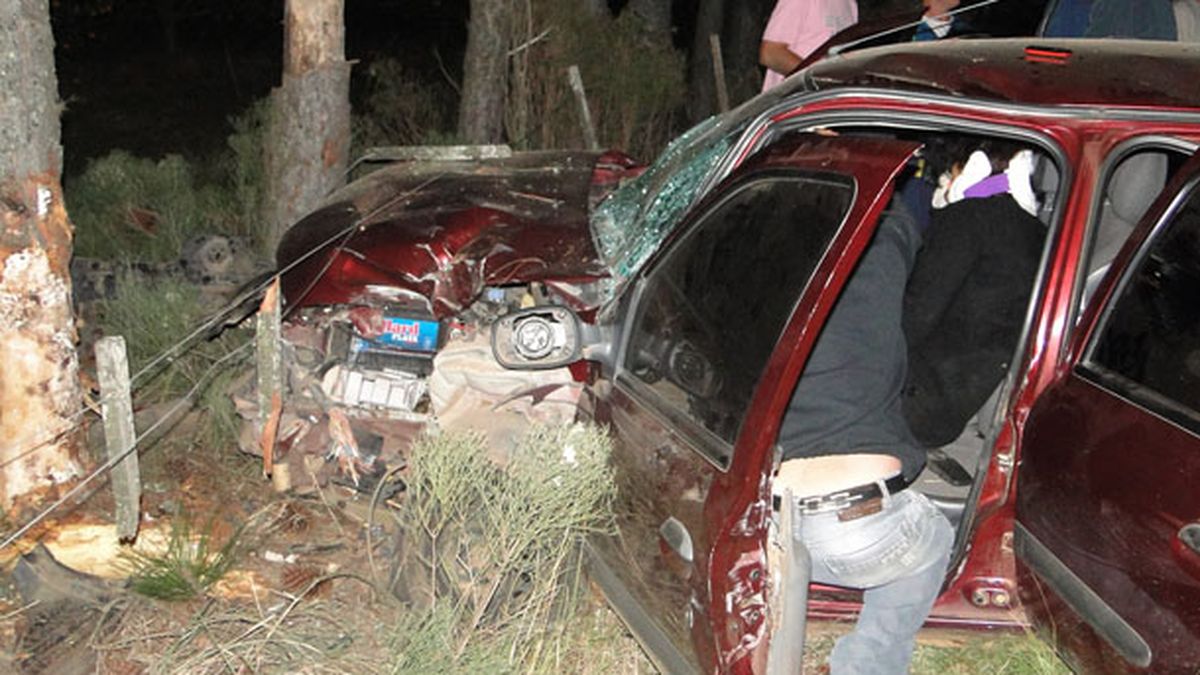 Un hombre fallecido y una mujer grave en un accidente en la ruta 2