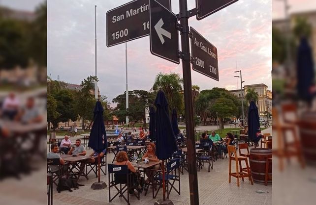 Motochorros robaron en un bar frente a Casa de Gobierno.&nbsp;