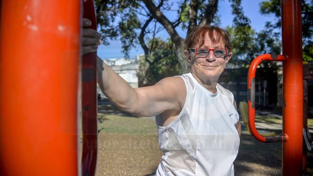 Entrevista con Estela Leguizamón. Básquet y un equipo de 50 años. Discapacidad y mercantilización. Newcom