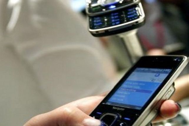La Red Argentina de Consumidores rechazó el aumento en la tarifa de celulares