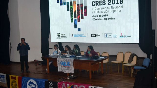 La agenda de los universitarios por una nueva hora americana