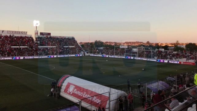 Boca derrotó a Patronato por 2 a 0 y festejó en un Grella repleto