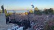 Rosario vive una fiesta multitudinaria en el Monumento con el show de Fito Páez