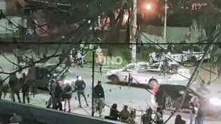 Continúa la polémica entre los vecinos de Villa Dora y el baile que organiza el club.