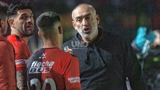 Iván Delfino, con la idea de volver a las fuentes en Colón Iván Delfino, con la idea de volver a las fuentes en Colón