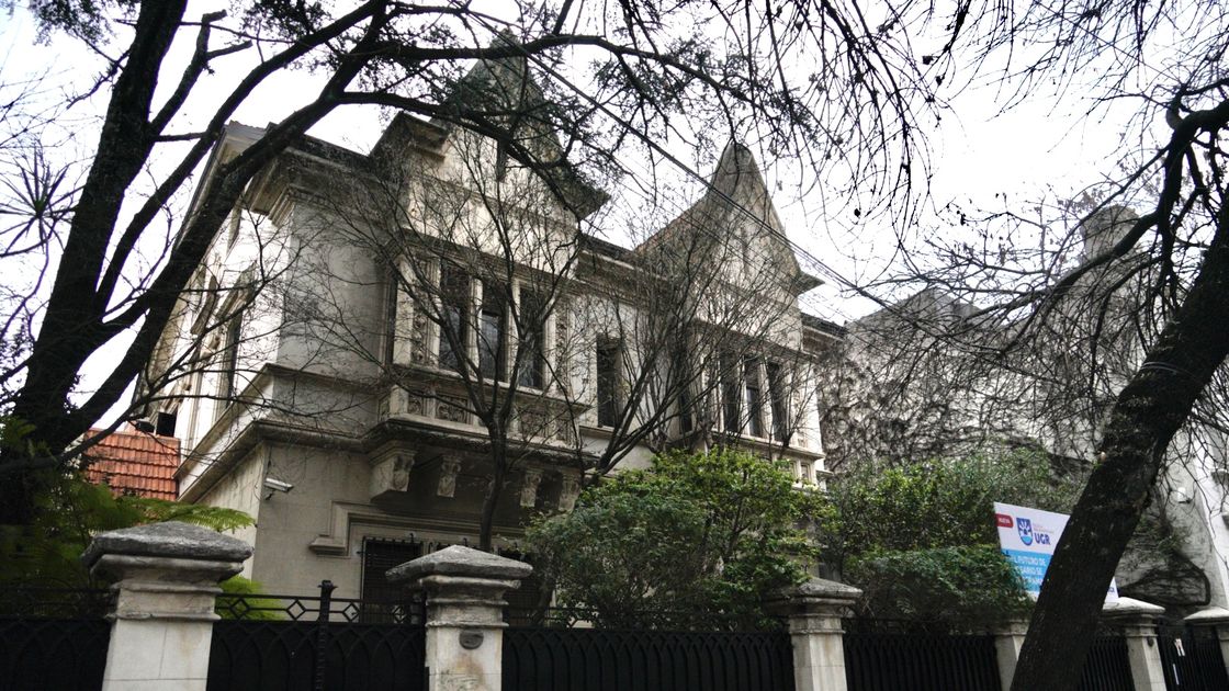 Patrimonio. La histórica casona albergará a la escuela de la Universidad del Gran Rosario.