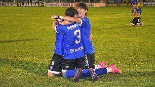 Deportivo Urdinarrain, tetracampeón de la Liga Gualeguaychú.