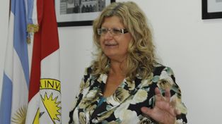 Desde su Facebook, la ministra Balagué llama a los docentes votar por Lifschitz