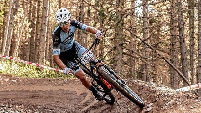 Juan Francisco Díaz compite en el ciclismo de alto nivel en Europa.