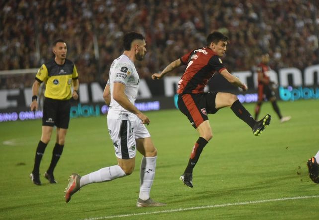 Newells no pudo seguir de racha y cayó por la mínima ante Sarmiento en el Coloso