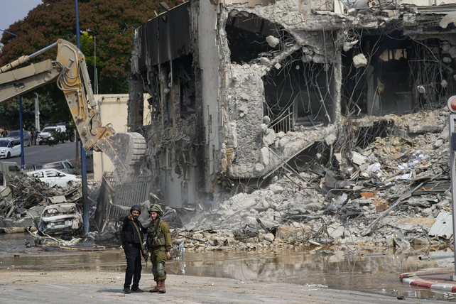 La destrucción total de la comisaría de Sderot, tomada por Hamás y recuperada luego de más de un día de combates. 