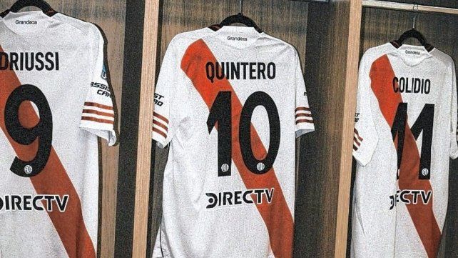 Montiel le dio la victoria a River Plate ante Barracas Central en el arranque del Torneo Apertura.