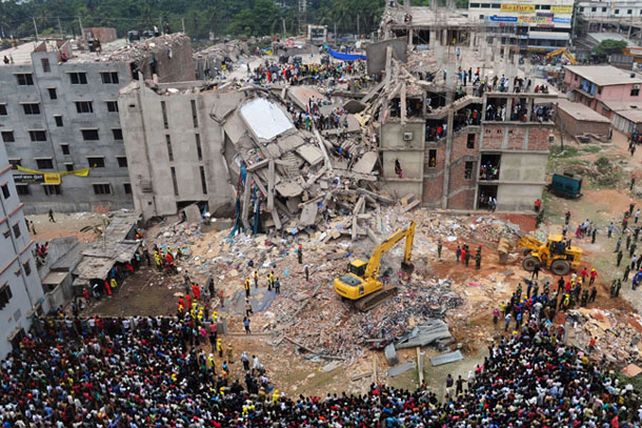 Ya son 693 los muertos por el derrumbe en Bangladesh