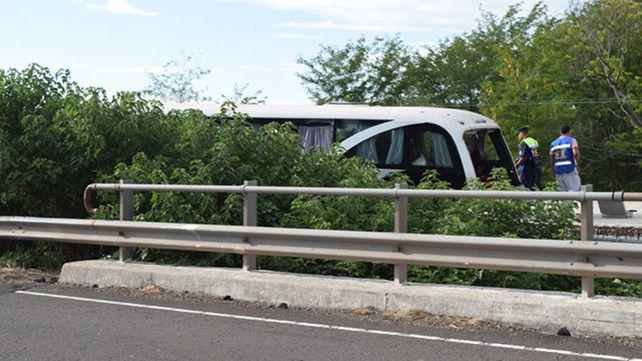 Tragedia de Villaguay: Testigo afirmó que el micro desvió directo al puente
