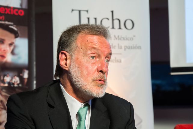 Rafael Bielsa fue una de las opciones para encabezar la lista del PJ provincial.
