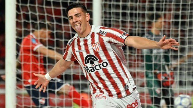 Instituto se floreó y goleó a Independiente en el Libertadores de América