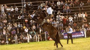 Festival Nacional de Jineteada y Folklore