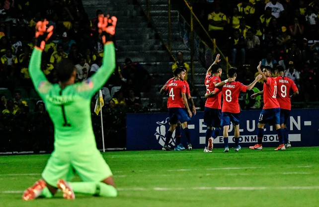 Chile llega entonado al duelo con Argentina en Colombia