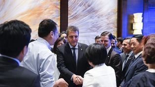 Acuerdos. El ministro Massa renovó en China el swap de monedas por 130 mil millones de yuanes.