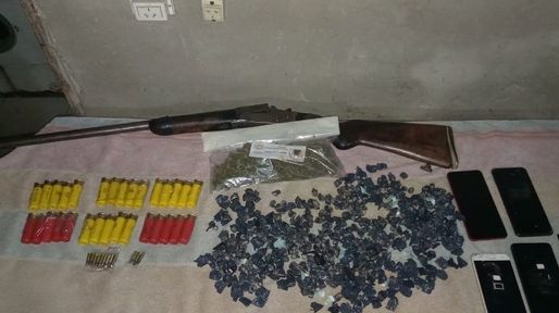 Compró drogas con pertenencias de sus padres y el vendedor lo amenazó, pero lo detuvieron