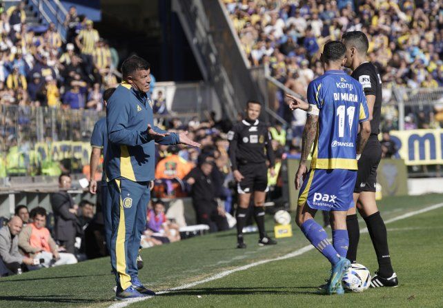 Jorge Almirón se fue conforme con el rendimiento de Central.