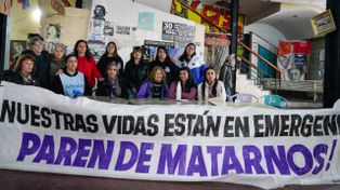 Rosario marcha contra los femicidios y la violencia machista: No son números, son vidas