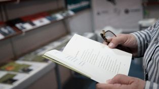 A los profesorados llegarán libros de Carina Kaplan, Liliana Sanjurjo, Laura Ramos, Carlos Skliar y Francesco Tonucci, entre otros.