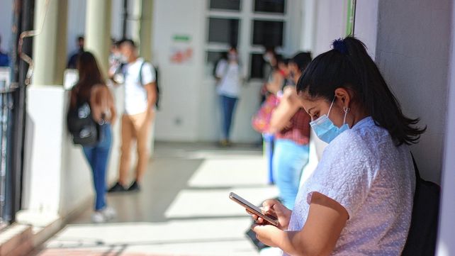 UNER ofrece a las escuelas a su primera feria itinerante