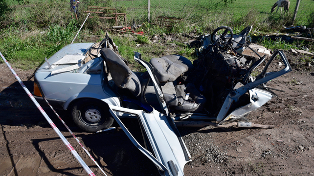 Un choque frontal en una colectora de la autopista a Santa Fe cerca de Timbúes dejó tres muertos el sábado pasado.