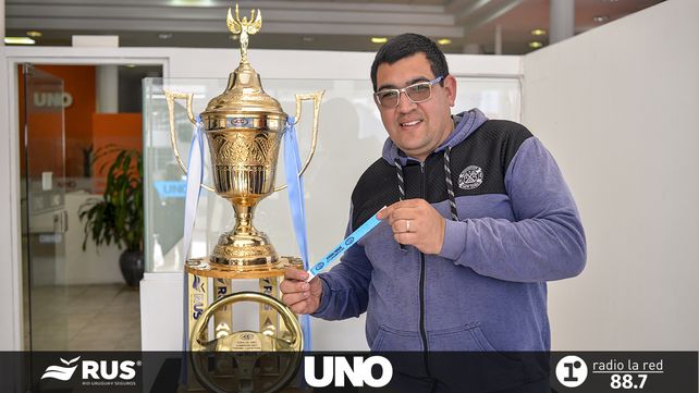 Lectores de UNO se fueron con la entrada y la foto con la Copa