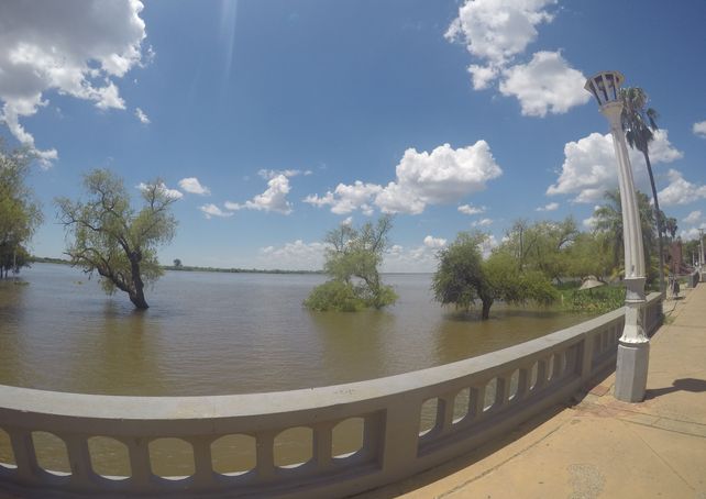 En febrero el Río Paraná seguirá por arriba del nivel de evacuación