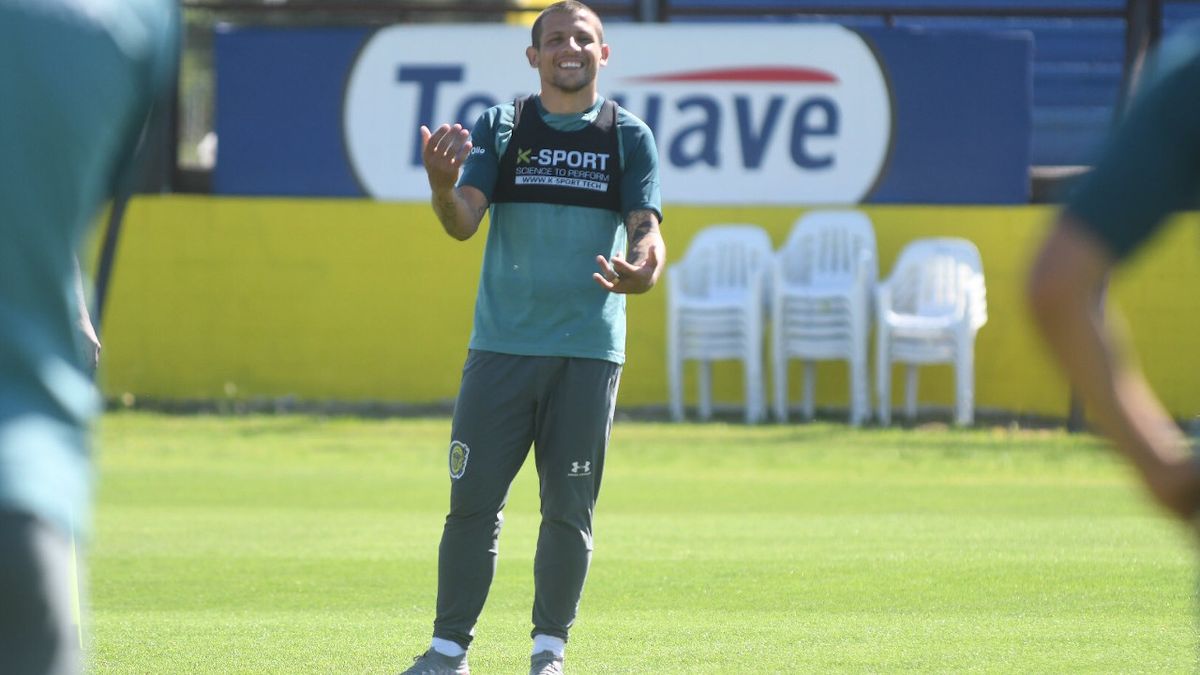 Vecchio le da pelea y el Kily se ilusiona con tenerlo - Vimarsana News