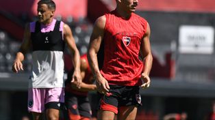 Matías Cóccaro jugó en el amistoso de la pretemporada anterior de Newells ante Real Pilar.&nbsp;