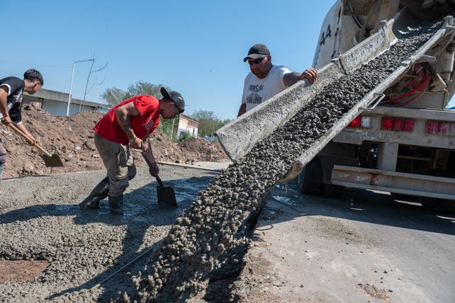 Avanza la construcción de nuevas dársenas sobre la ruta 11 en Timbúes