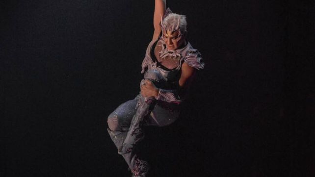 Flavio Mendoza tuvo un susto grande al sufrir un accidente en plena función con su Circo del Ánima
