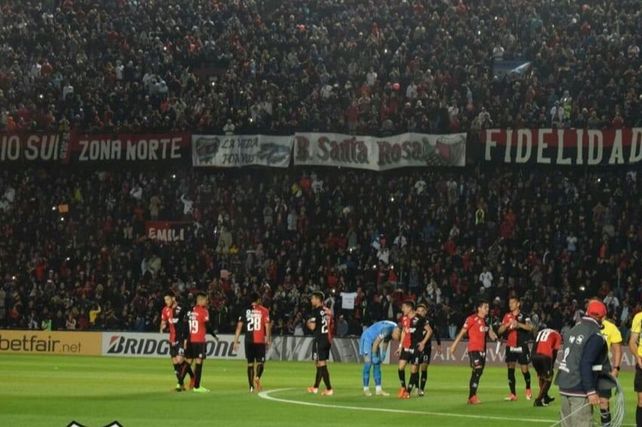 El hincha de Colón dio su veredicto: ¿el clásico o la final de la Sudamericana?
