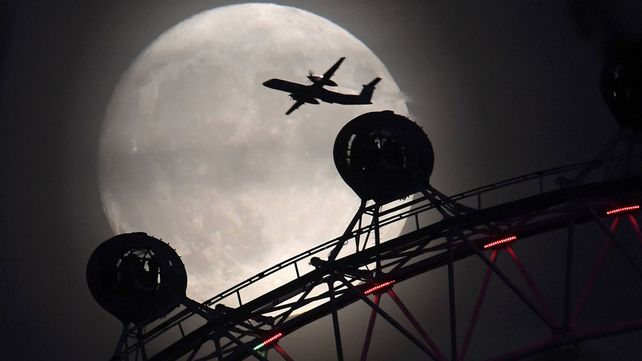 Así se ve la Superluna por el mundo