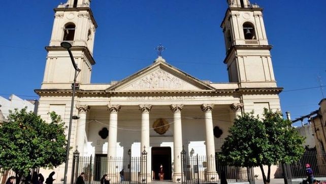 Lo conoció por Facebook, se casó y se separó una semana después