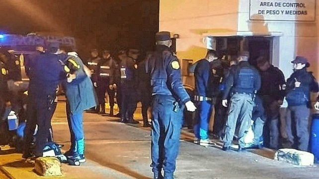 El paso de los hinchas de Central se produjo por Victoria y Gualeguaychú.