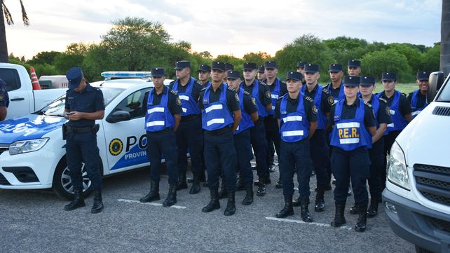 La Policía provincial desarrolló el operativo Barrio Seguro en seis vecinales de la zona oeste de Paraná