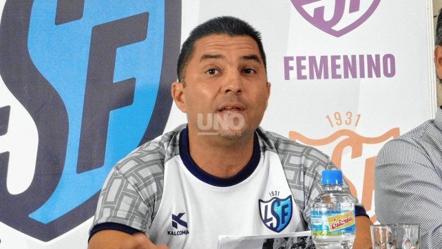 &nbsp;Leonidas Bonaveri se aleja da la presidencia de la Liga Santafesina de Fútbol.