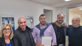 Los integrantes de la agrupación local.