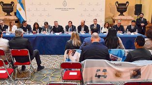 Informe final por el ARA apuntó a la Armada y a Defensa